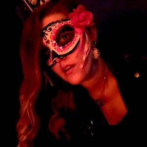 Meet your Posher, Melia